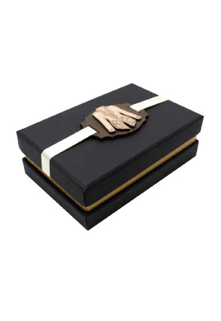 Wooden Kebaya Packaging Box With Ribbon 